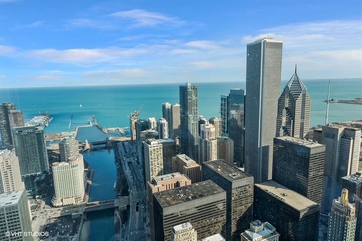 Property Photo:  401 N Wabash Avenue 67F  IL 60611 