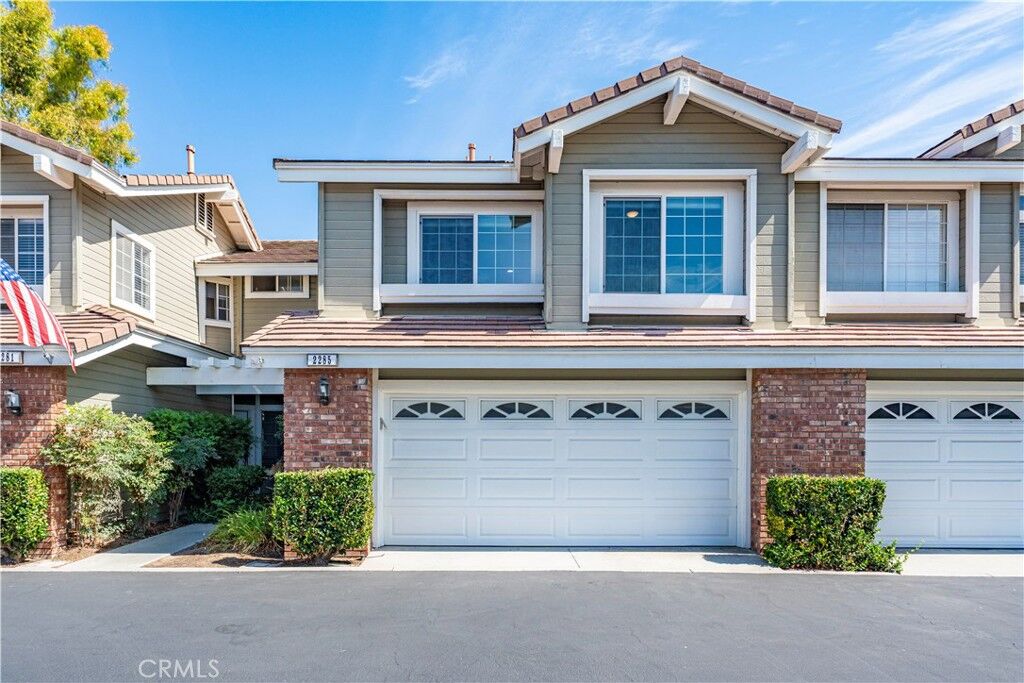 Property Photo: 2285 Boxwood Place 66 CA 92782
