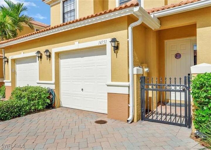 Property Photo:  14751 Pinnacle Place  FL 34119 