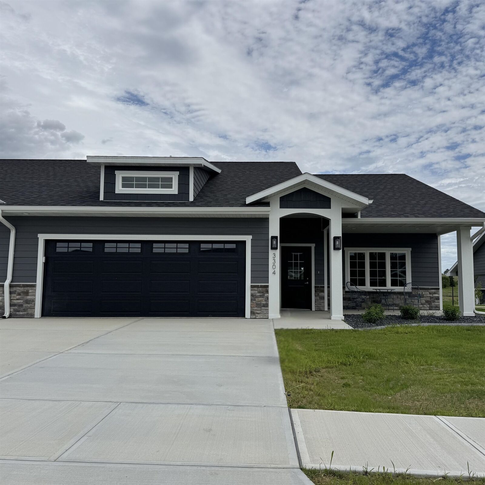Property Photo:  3304 Stonebrook Lane  NE 68701 