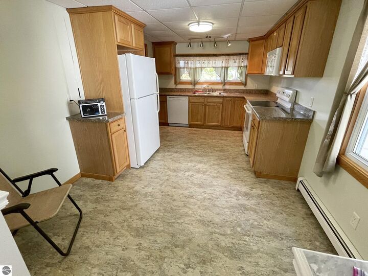 Property Photo:  1230 Plainview Avenue  MI 49686 