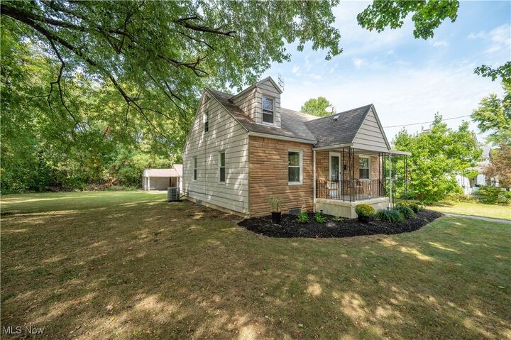 Property Photo:  2442 Oregon Avenue  OH 44509 