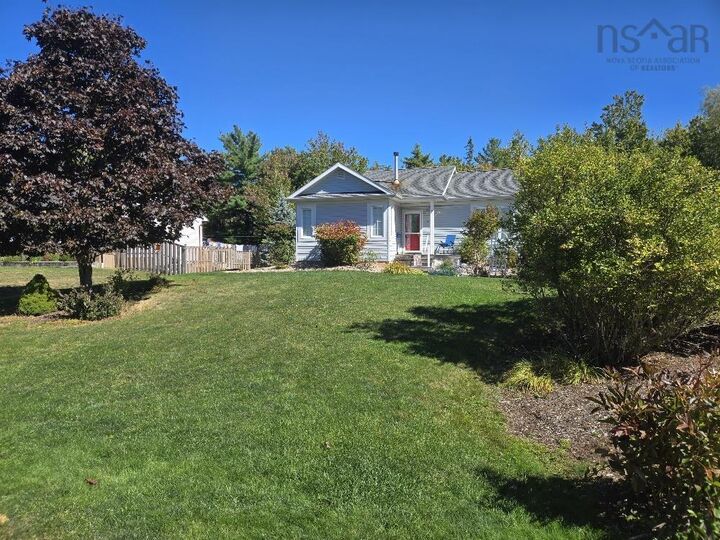 40 Silverwood Dr.  Valley NS B2N 6Y6 photo