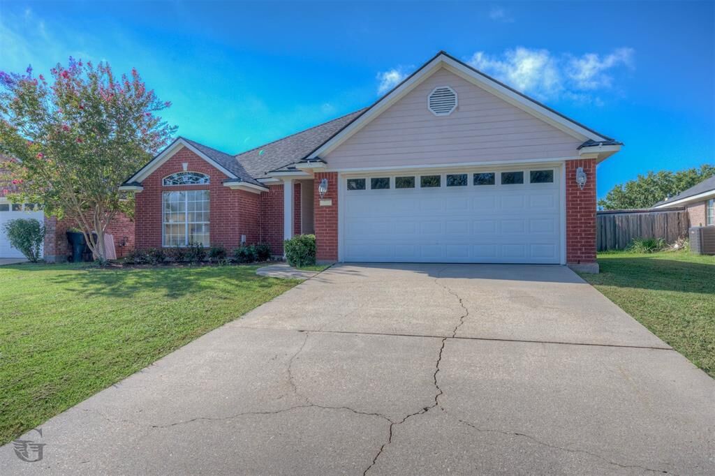 Property Photo:  5758 Gold Crest Drive  LA 71112 