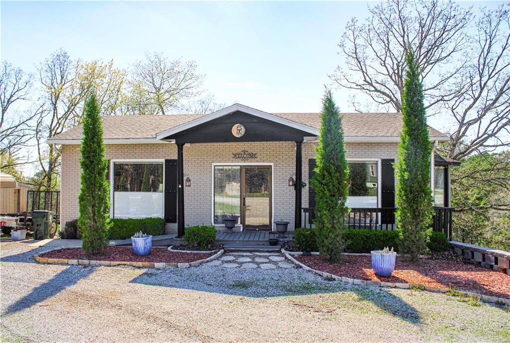 Property Photo: 7003 W Highway 62 Highway AR 72632