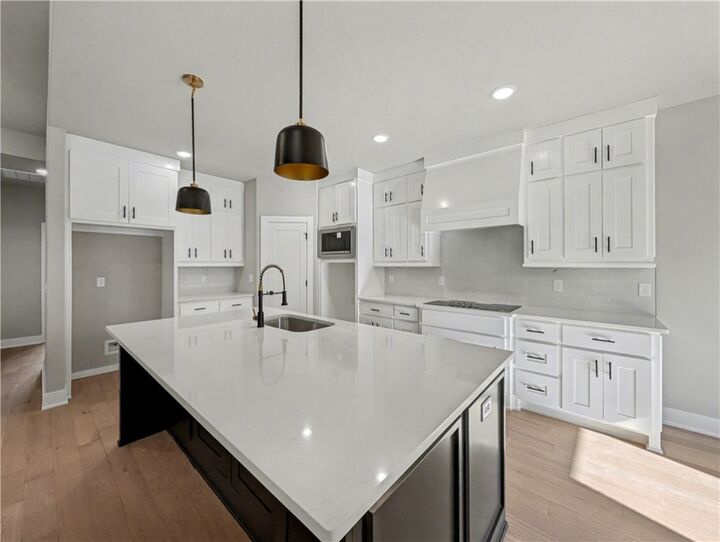 Property Photo: 13 Kirkwall Drive AR 72715