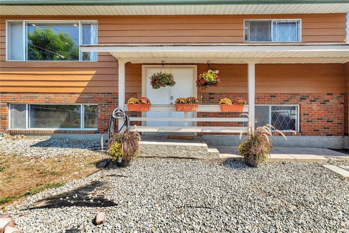 Property Photo:  1613 Traut Road  BC V1P 1E6 