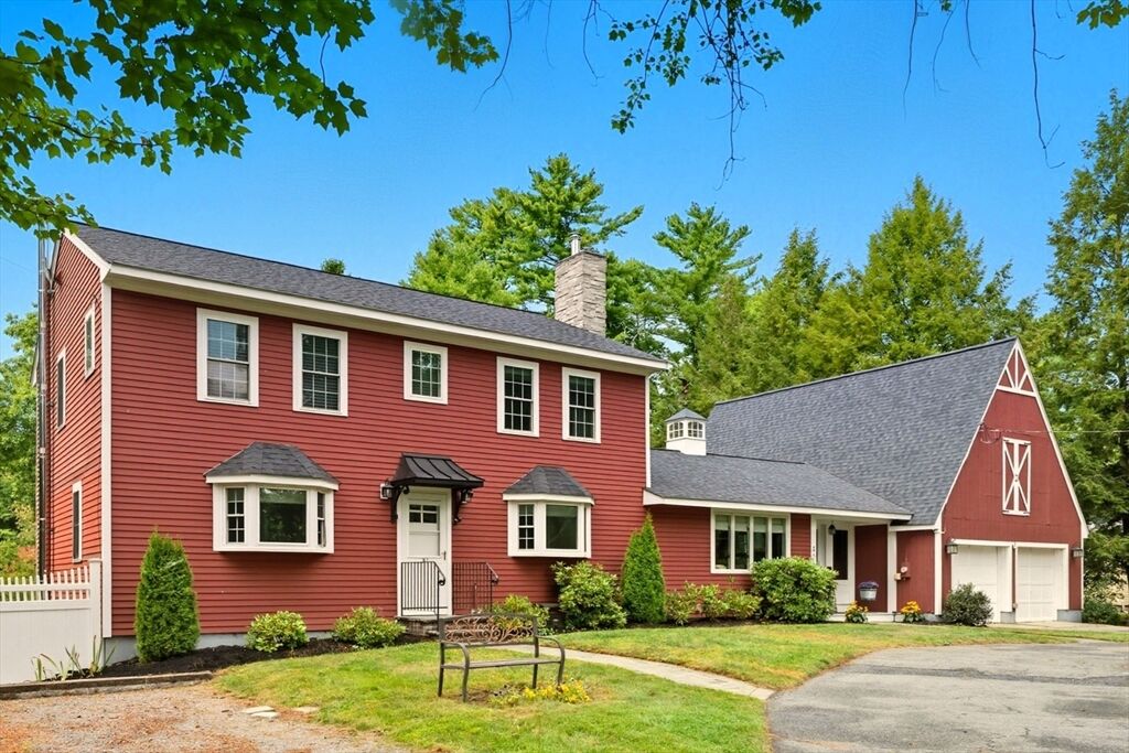 Property Photo:  40 East Street  MA 01983 
