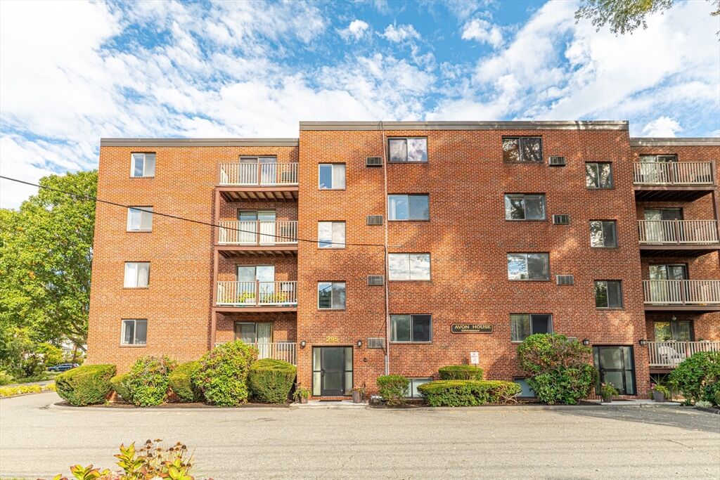 Property Photo: 295 Main St 24 MA 01876