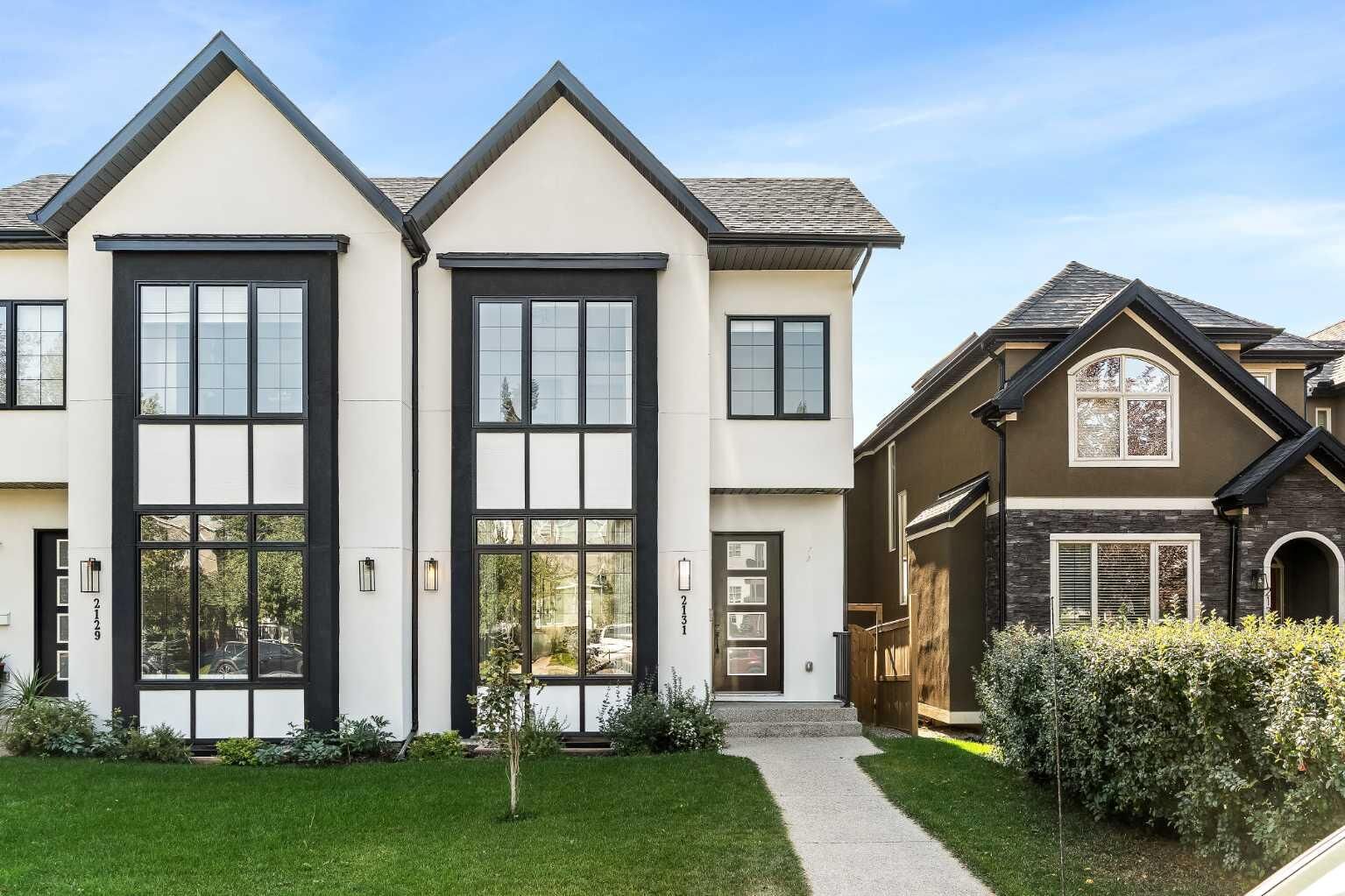 Property Photo: 2131 32 Avenue SW AB T2T 1W9