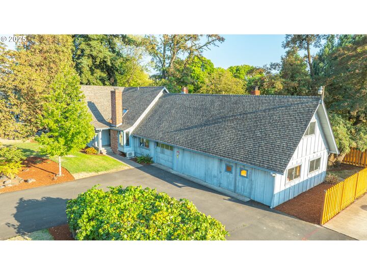 Property Photo:  1708 River Rd  OR 97404 