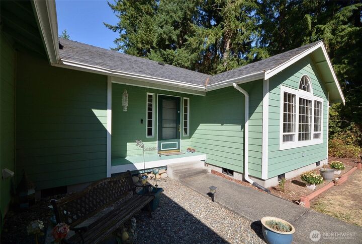 Property Photo: 16205 Lindsay Road SE WA 98597