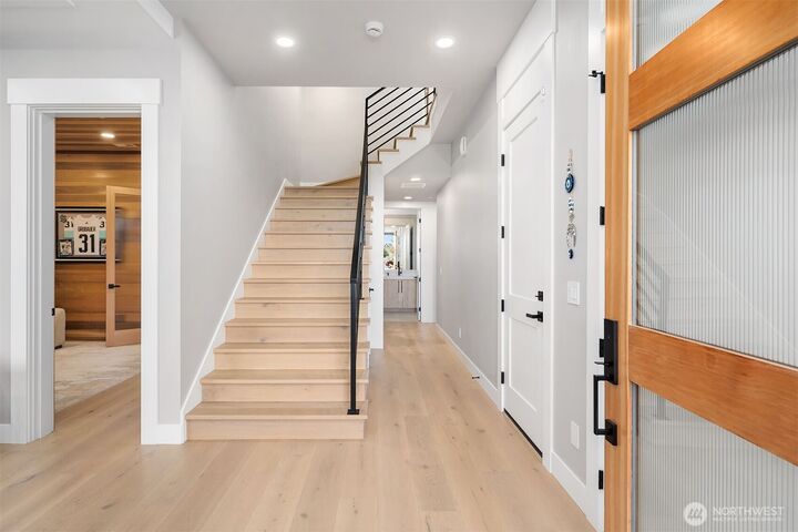 Property Photo: 17281 SE 43rd Street WA 98006