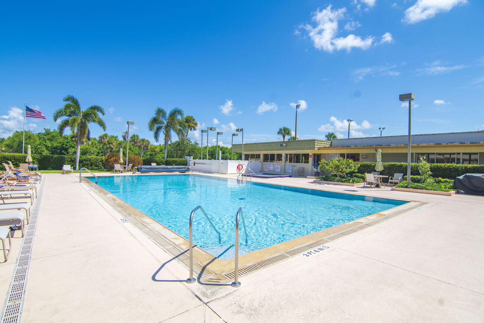 Property Photo: 16 Vista Gardens Trail 105 FL 32962