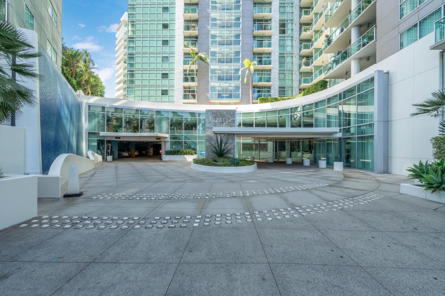 Property Photo:  13700 Marina Pointe Drive 317  CA 90292 