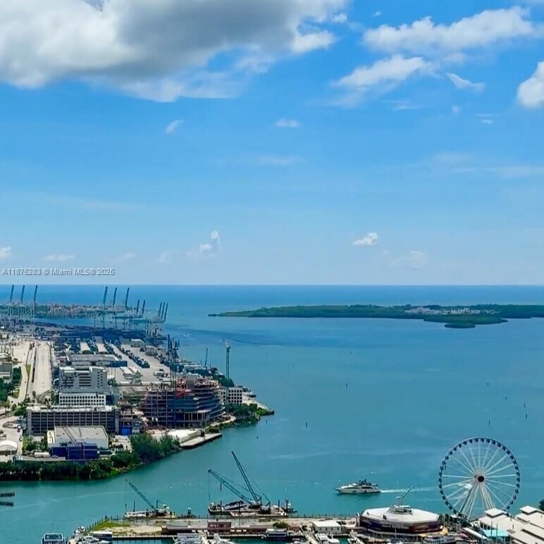 Property Photo:  888 Biscayne Blvd 5102  FL 33132 