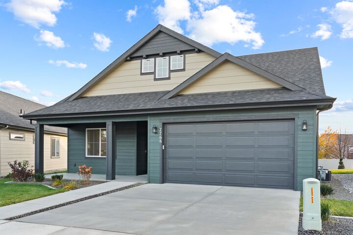 Property Photo: 12274 N Valencia St WA 99208