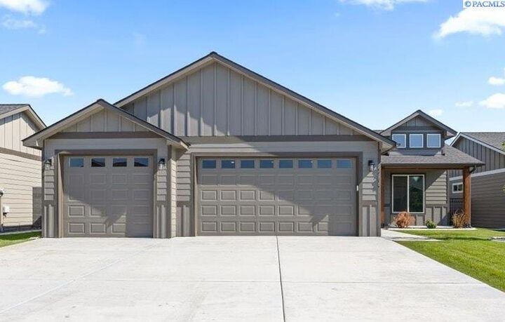 Property Photo:  6705 Sockeye Lane  WA 99301 