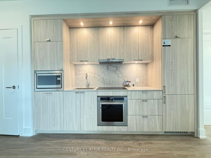 Property Photo:  259 The Kingsway N/A 224  ON M9A 0G2 