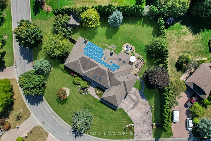 Photo de la propriété:  768 Franklinway Crescent  ON N6G 5C8 