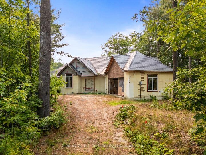 Property Photo:  8126 Oakridge Drive  ON L0K 2B0 