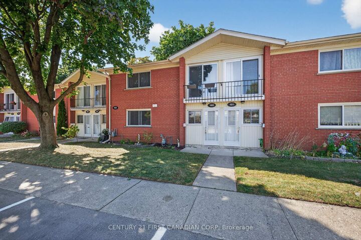 Property Photo:  1090 Kipps Lane 102  ON N5Y 1V4 