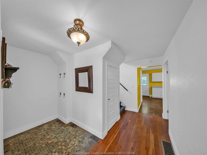 Property Photo:  585 Bagot Street  ON N0R 1G0 