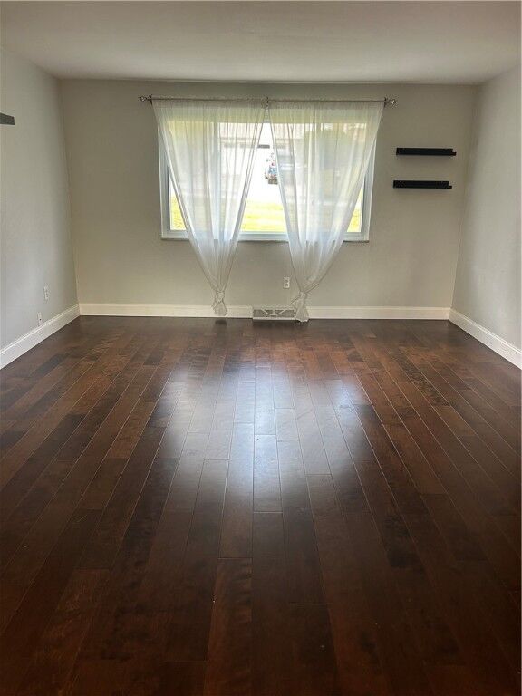 Property Photo:  523 Friendship  PA 15135 