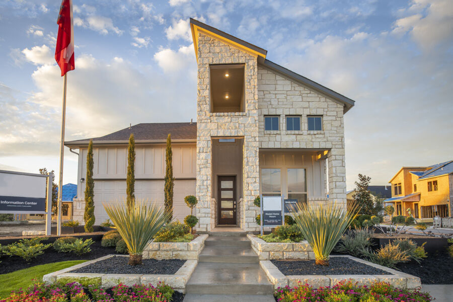 Property Photo:  2701 Sebring Circle  TX 78747 