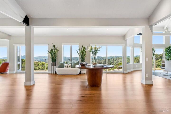Property Photo:  34 Fairview Avenue  CA 94925 