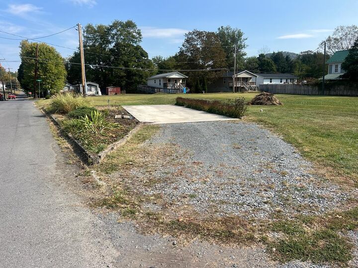 142 Washington Street  Alderson WV 24910 photo