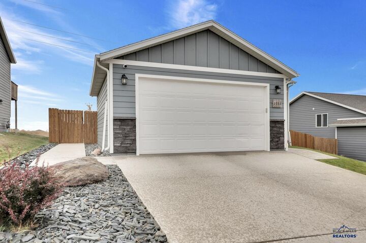 Property Photo:  2033 E Philadelphia  SD 57703 