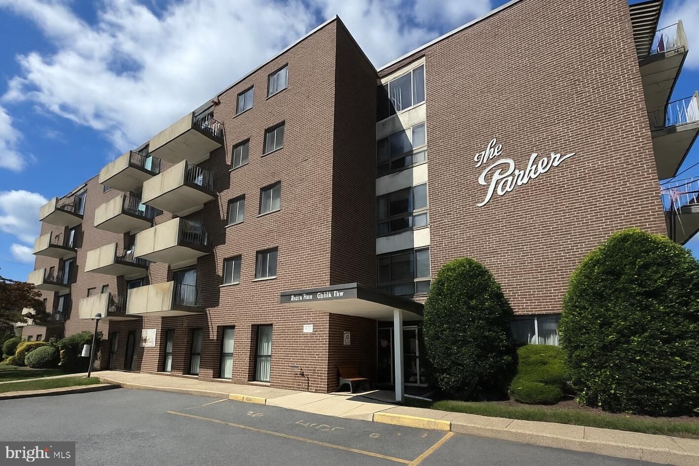 Property Photo:  33 W Chester Pike C6  PA 19078 