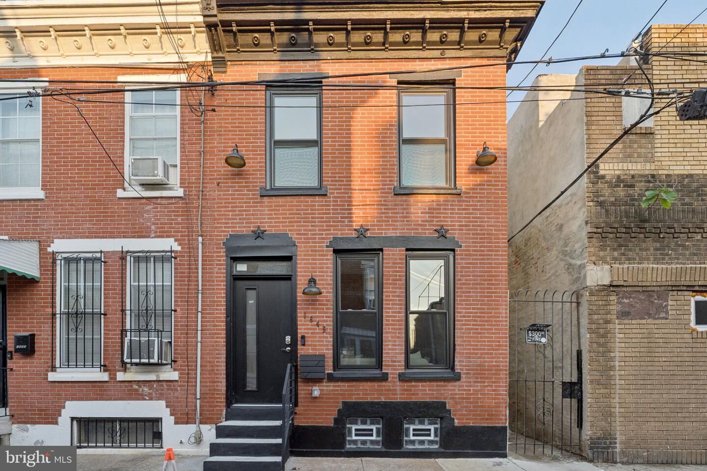 Property Photo:  1645 S Mole Street  PA 19145 