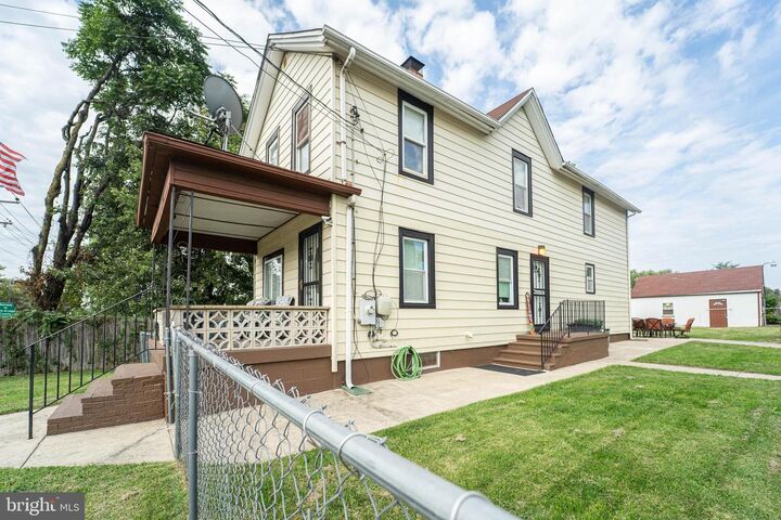 Property Photo:  926 Church Street  MD 21225 