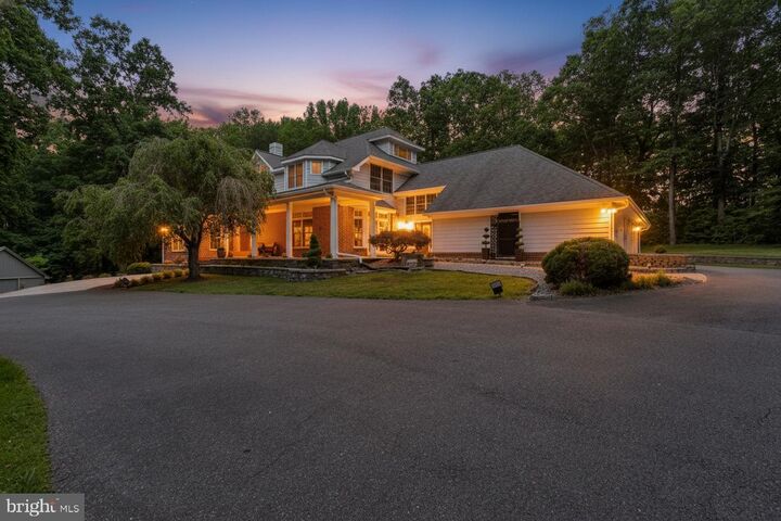 Property Photo:  2850 Dunleigh Drive  MD 20754 