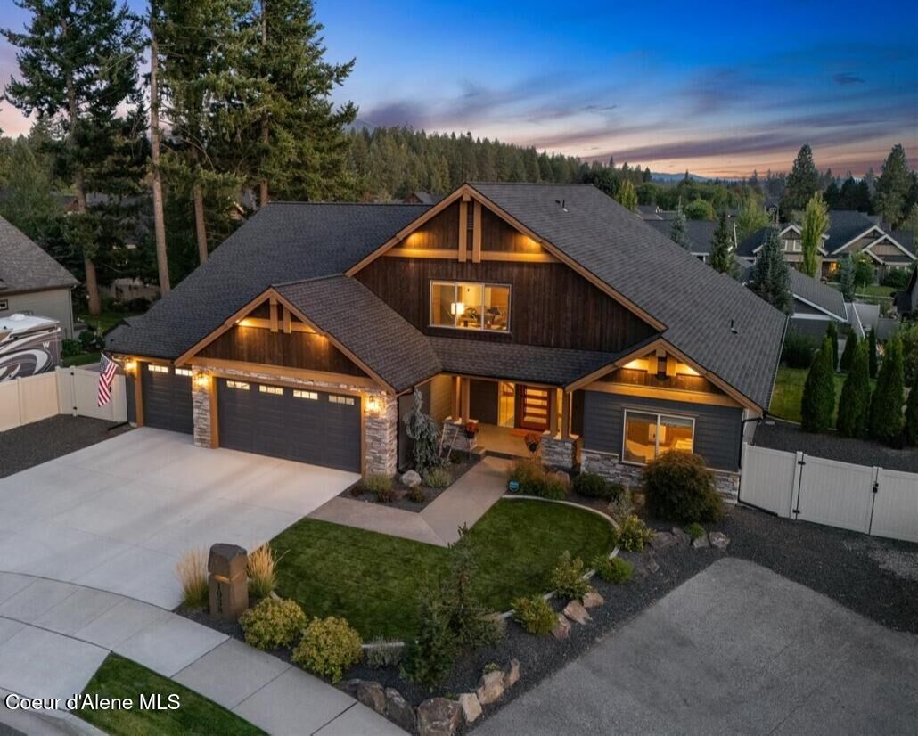 Property Photo:  1038 E Gravelstone Ct  ID 83835 