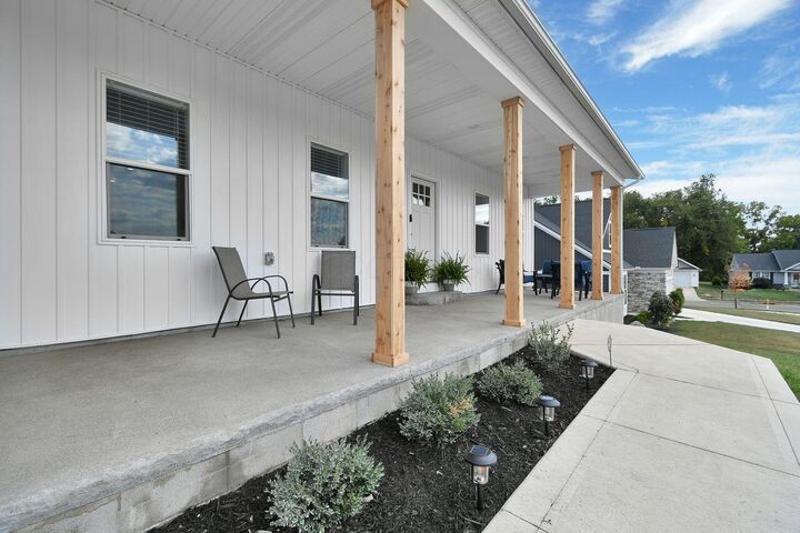 Property Photo:  2128 Ava Lane  OH 43055 