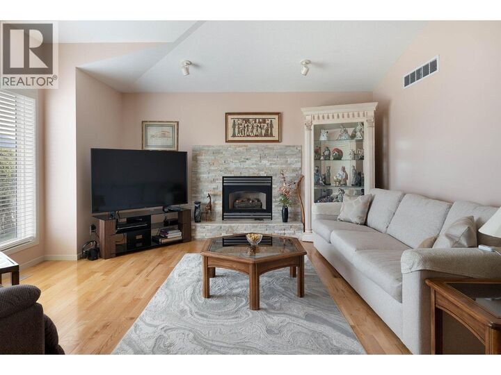 Property Photo: 3336 Chancellor Place BC V4T 2R1