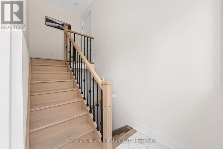 Property Photo:  297 Seventh Street Unit C  ON L9Y 2B2 