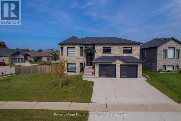 31 Lakefield Drive  Kincardine ON N2Z 0E1 photo