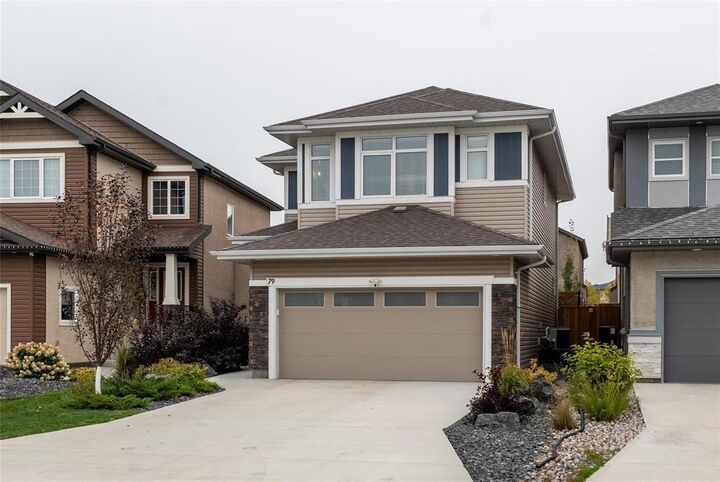 Property Photo:  79 Crestmont Drive  MB R3X 0R9 