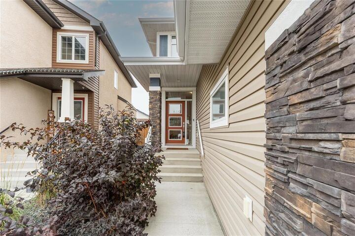 Property Photo:  79 Crestmont Drive  MB R3X 0R9 