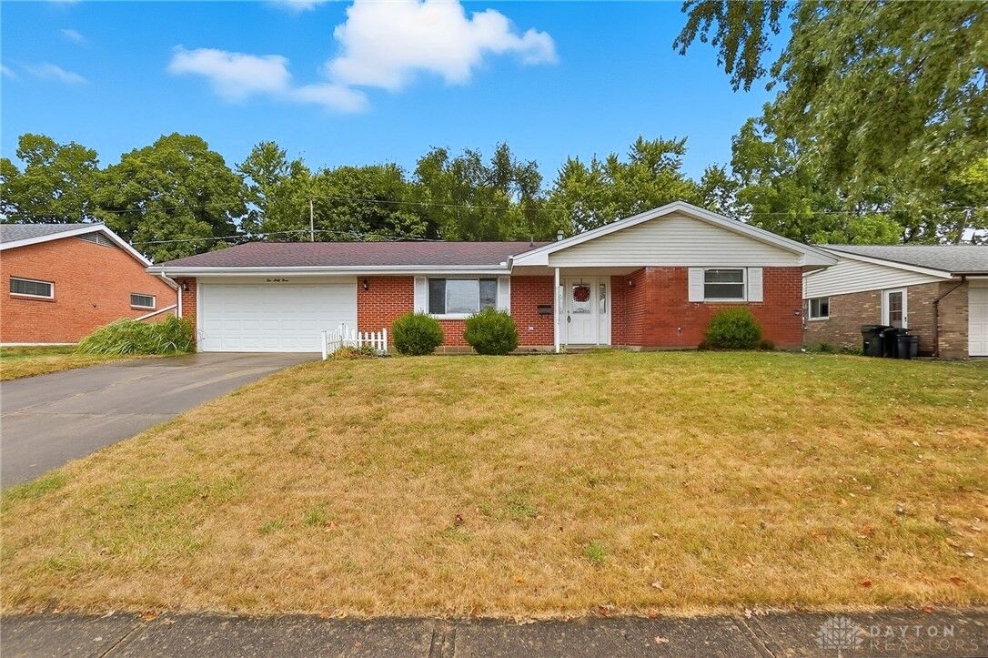 Property Photo:  1063 Royalton Drive  OH 45377 