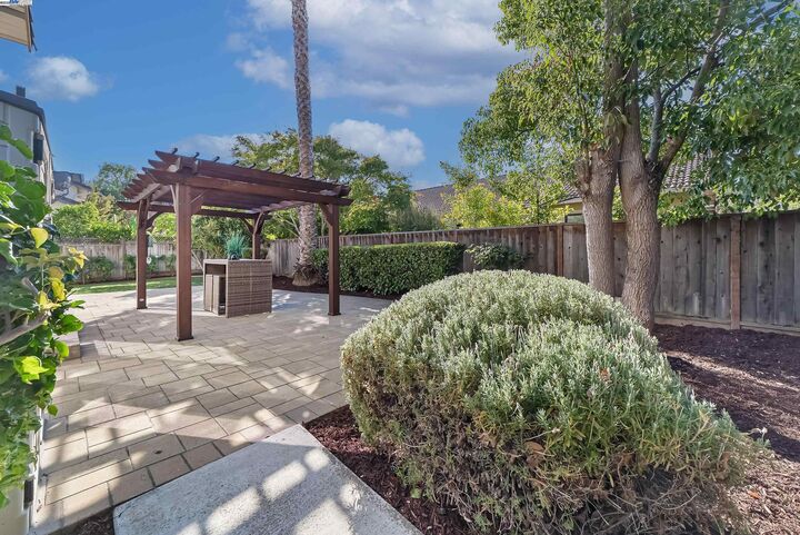 Property Photo:  3355 Winter Wren Pl  CA 94555 