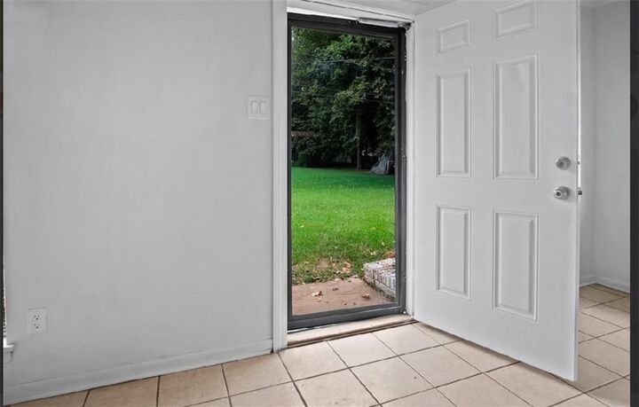 Property Photo:  3508 Felker Street  LA 71301 