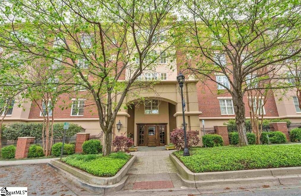 Property Photo:  400 N Main Street Unit 204  SC 29601 
