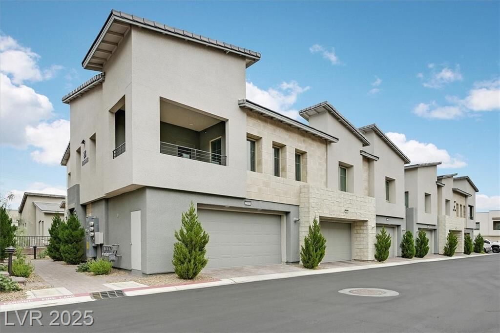 Property Photo:  600 North Carriage Hill Drive 2085  NV 89138 