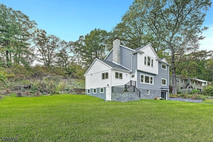 Property Photo:  94 Upper High Crest Dr  NJ 07480 