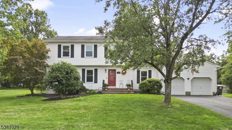 Property Photo:  195 Beekman Ln  NJ 08844 